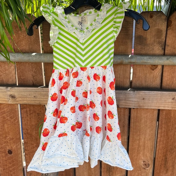 Olive Mae V-Neck Flutter Dress size 3T - Picture 5 of 5